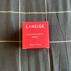 laneige berry lip sleeping mask